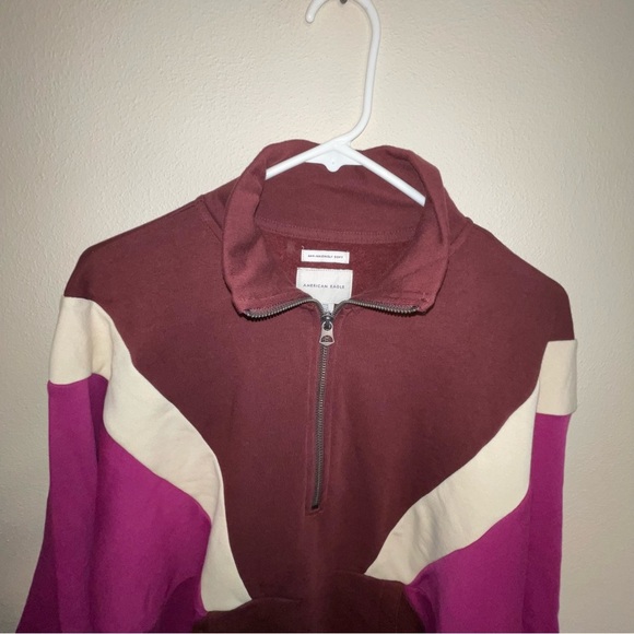 American Eagle Quarter Zip Tri-Color Sweatshirt And Matching Socks - Picture 10 of 16